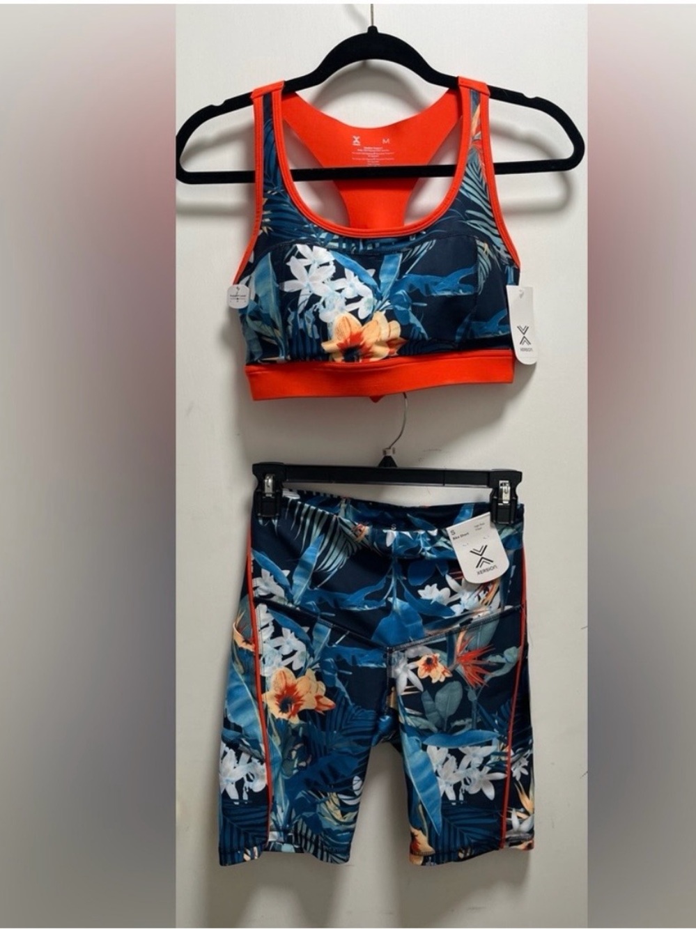 Xersion Gym Outfit Set Top M‎ Shorts S Aloha Floral Graphic Beach Workout Run